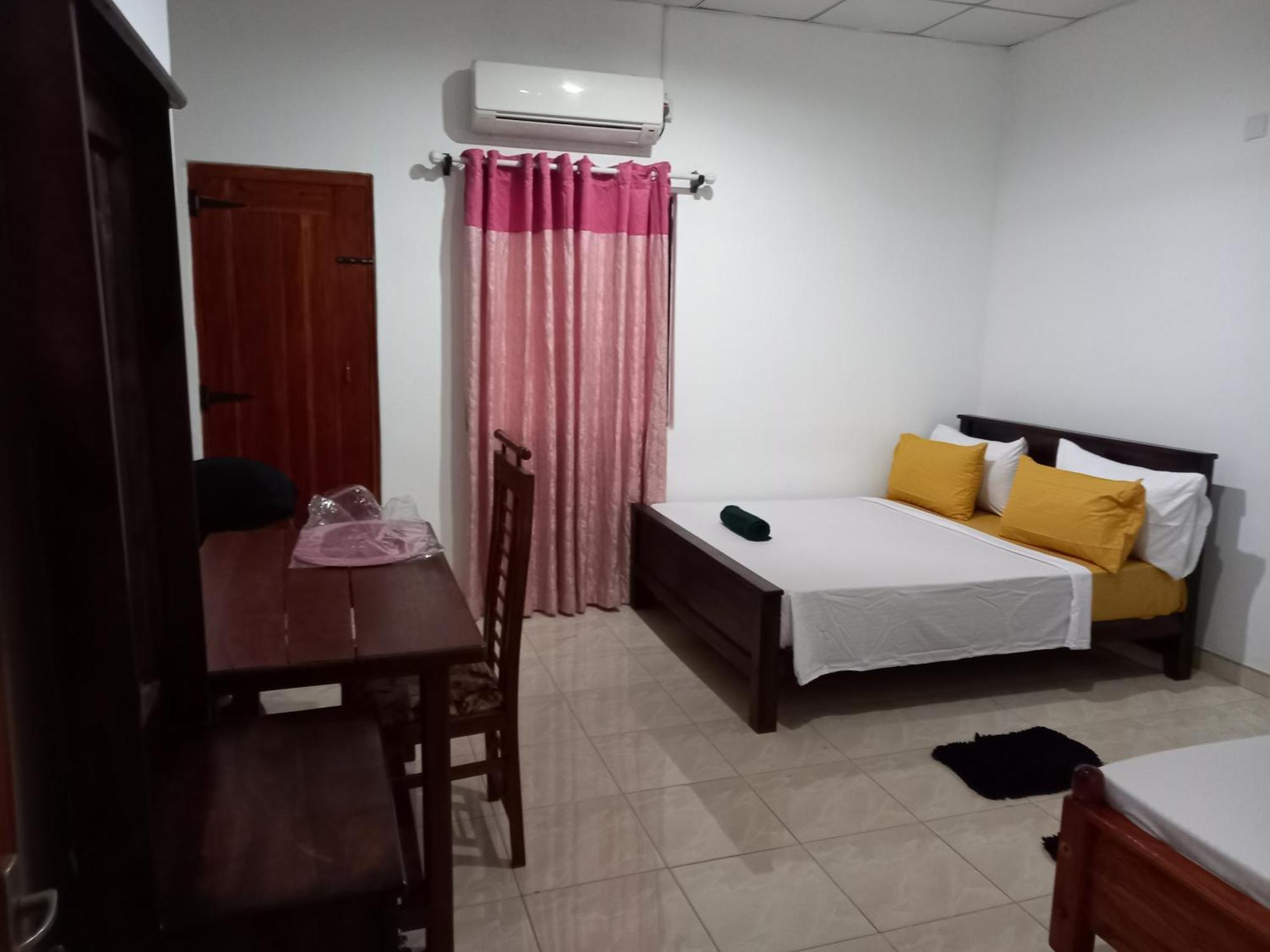 Llt Tourist Inn And Safari Jeep Wilpattu Exterior photo