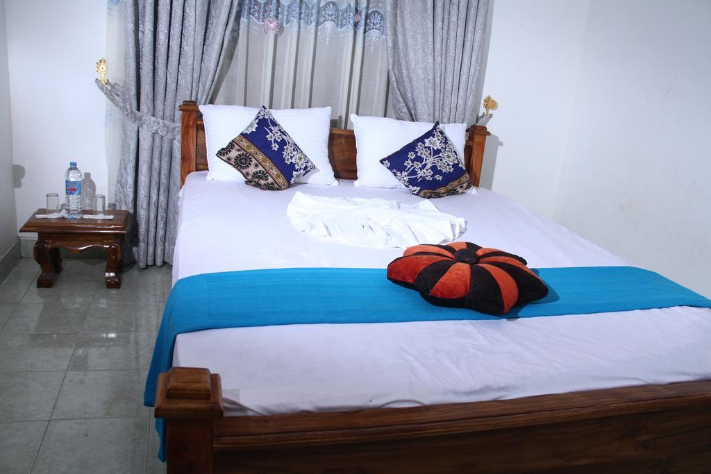 Llt Tourist Inn And Safari Jeep Wilpattu Exterior photo